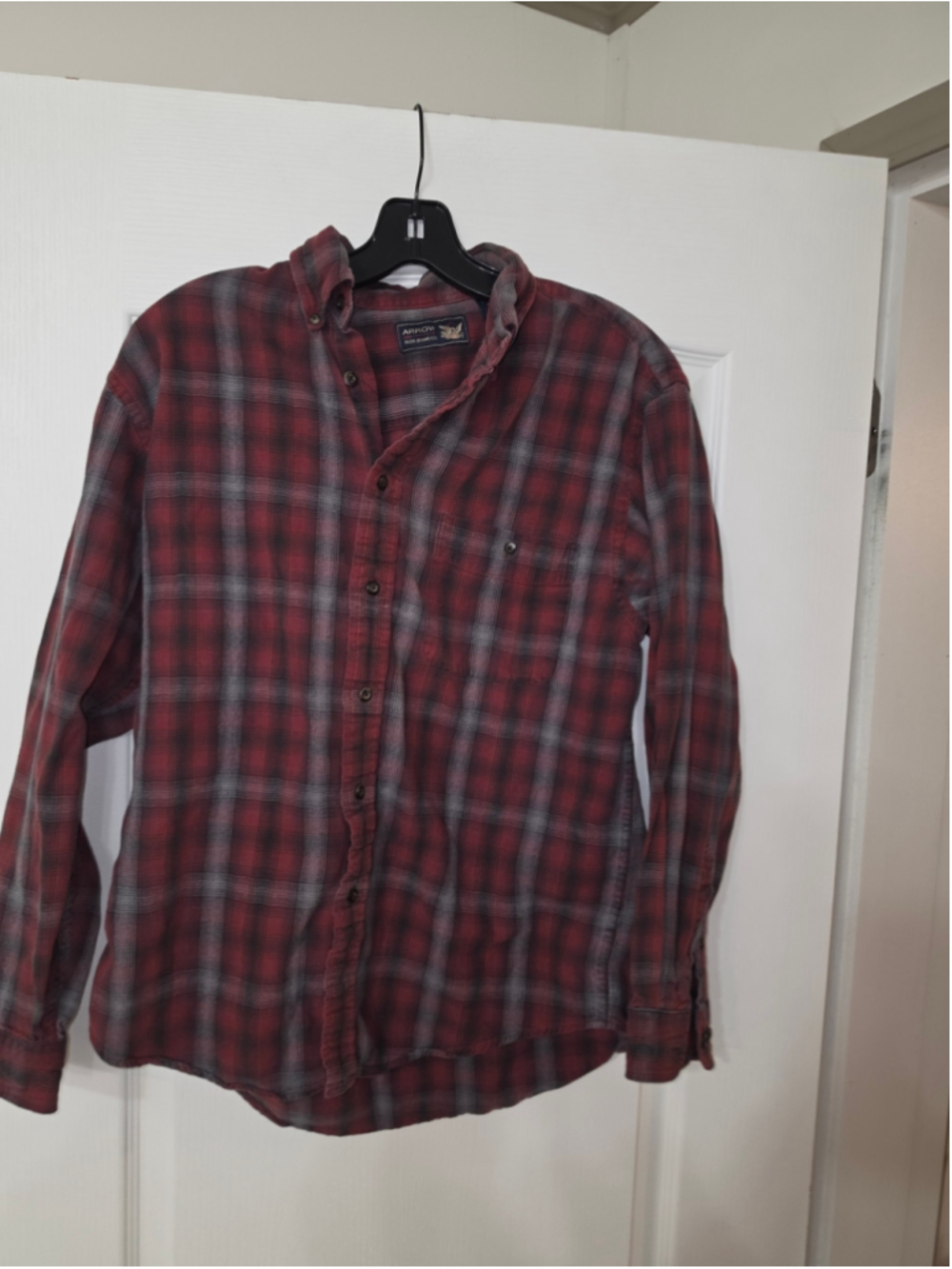 Men's Arrow Casual Button Down Shirt Large Red Grey Plaid
